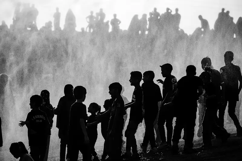 شادی در یک روز از تابستان